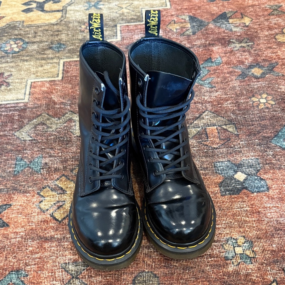 Dr. Martens the original size 7